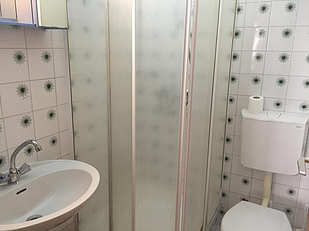 אומיס Apartments Bilic Nemira מראה חיצוני תמונה