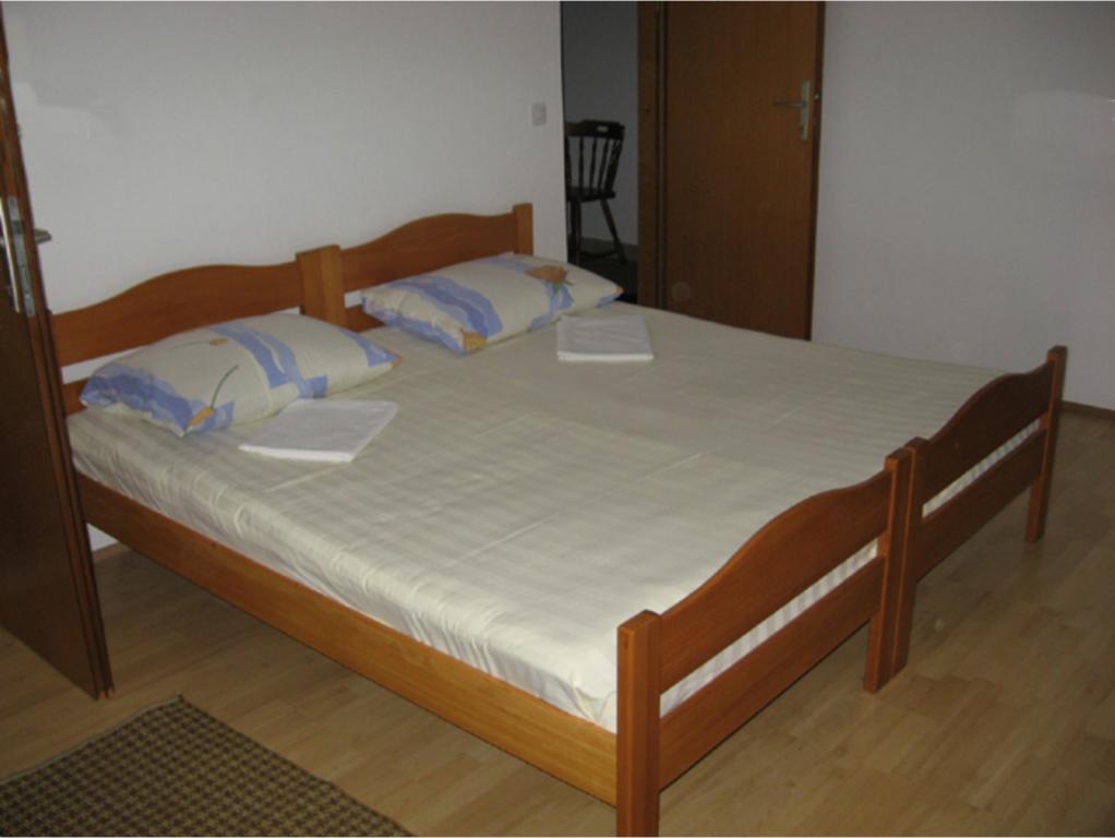 אומיס Apartments Bilic Nemira מראה חיצוני תמונה