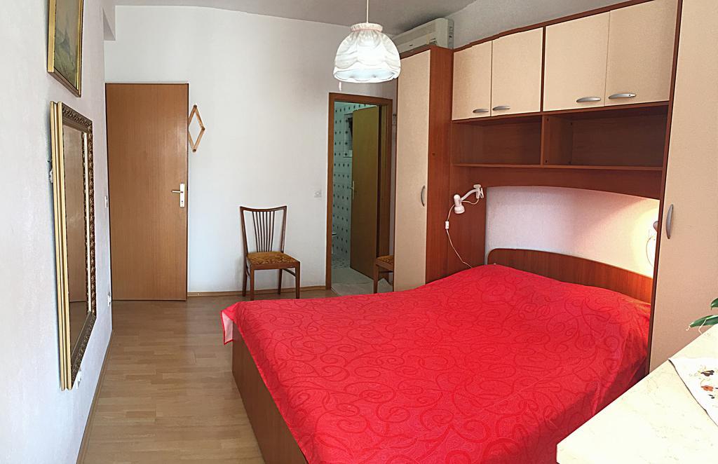 אומיס Apartments Bilic Nemira מראה חיצוני תמונה