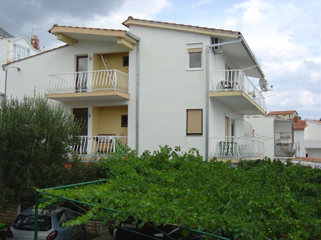 אומיס Apartments Bilic Nemira מראה חיצוני תמונה