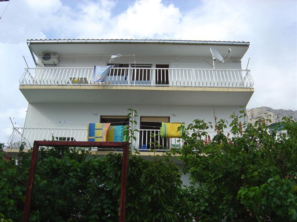 אומיס Apartments Bilic Nemira מראה חיצוני תמונה